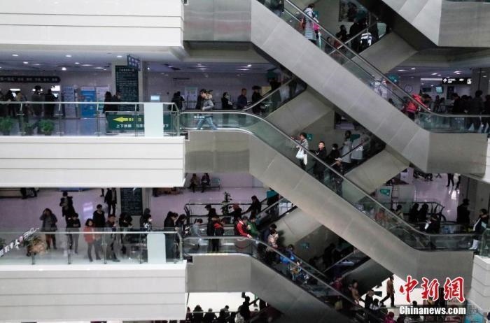 資料圖：某醫(yī)院門診樓。 <a target='_blank' href='/'>中新社</a>記者 殷立勤 攝&#xA;