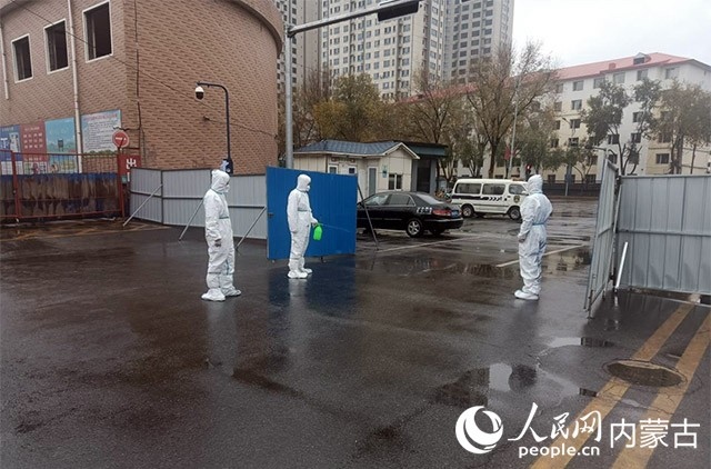東瓦窯市場有序恢復開放。賽罕區(qū)融媒體中心供圖