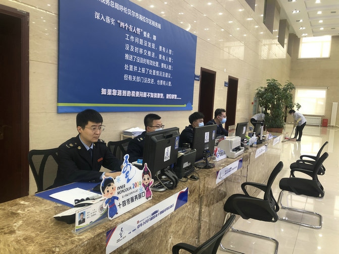中共黨員、一等功榮立者王曙光不言放棄，堅(jiān)持到比賽最后（王鵬）.jpg