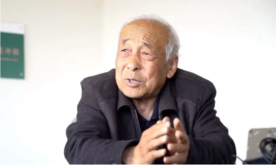世界地球日，不忘治沙人1782.png