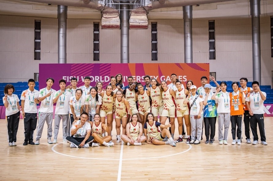 成都大運會葡萄牙女子籃球隊。 受訪者供圖