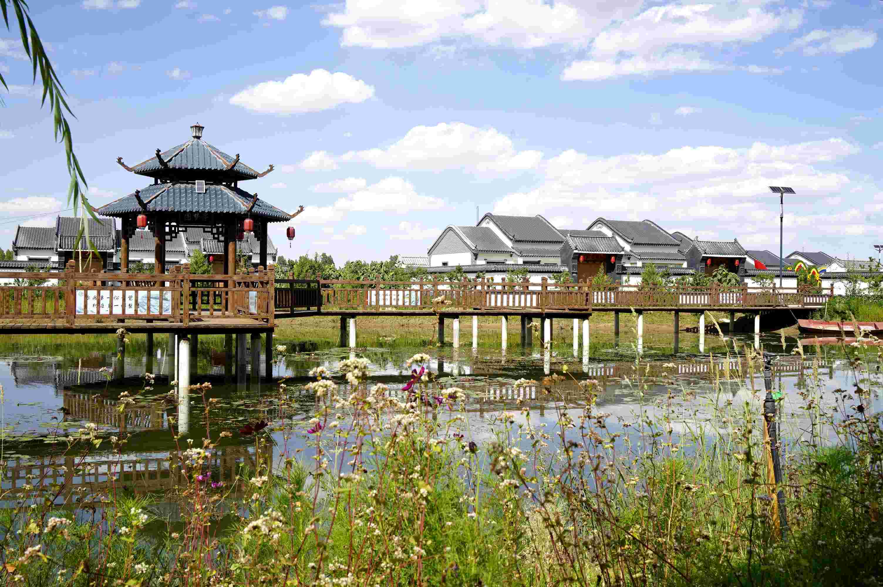 黃家堡村，筑夢新居。張文博攝