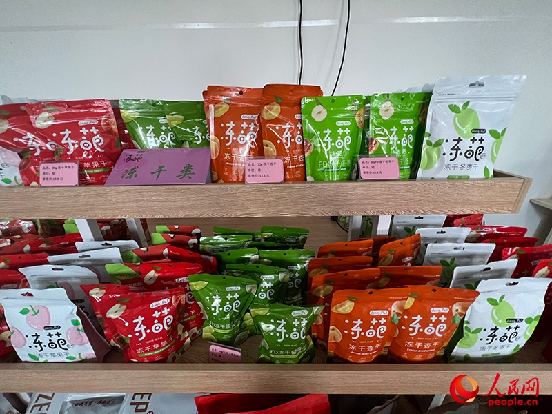 各種凍干食品。人民網(wǎng)記者 常雪梅攝