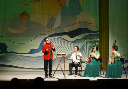 演出現(xiàn)場(chǎng)。中國(guó)煤礦文工團(tuán)供圖