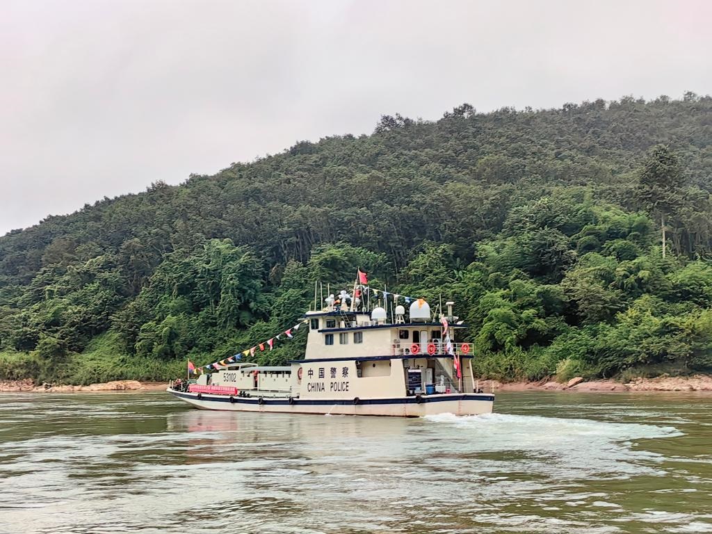 中方53102艇途經(jīng)關(guān)累港水域。（云南省公安廳水上巡邏總隊(duì)供圖）