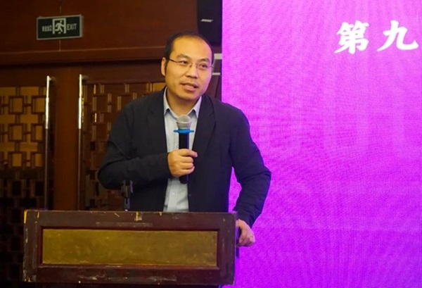 清華大學社會科學學院副院長、政治學系長聘教授孟天廣在研討會上總結(jié)發(fā)言。主辦方供圖