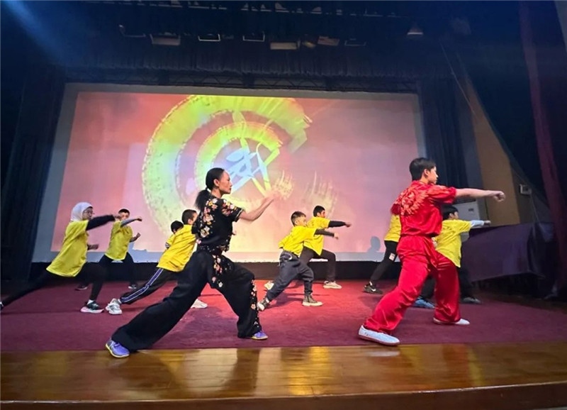 圖為2023“中華文化大樂園—埃及開羅營”閉幕式活動(dòng)現(xiàn)場(chǎng)。主辦方供圖