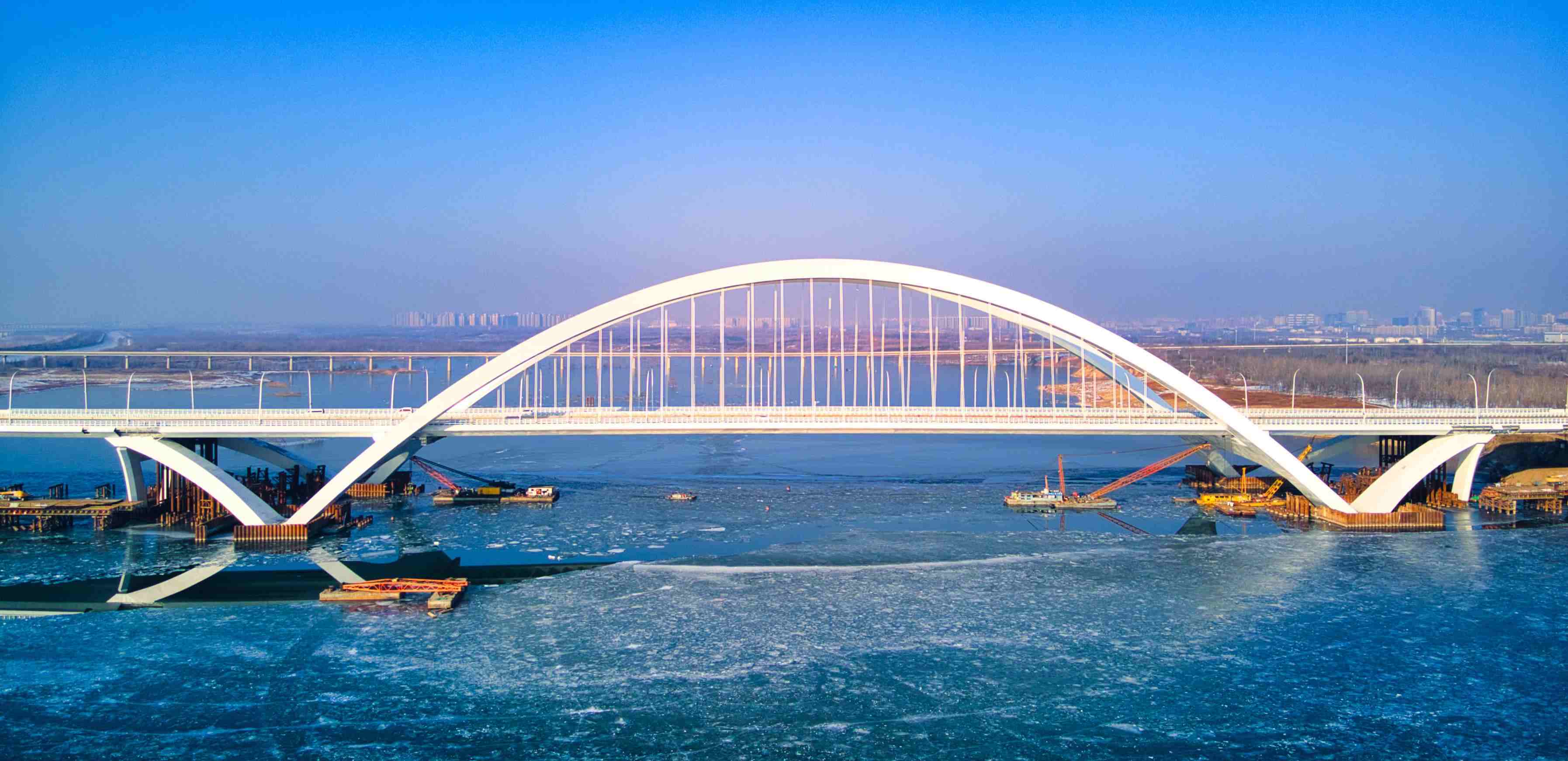 開(kāi)通后的京雄大橋。受訪方供圖