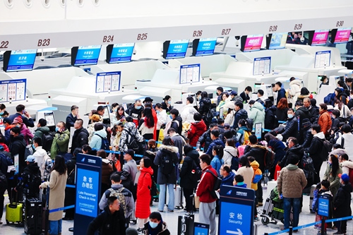 2024年春運首日，大興機場預(yù)計保障進出港旅客13.59萬人次。大興機場供圖