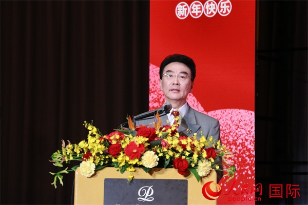 在日中國企業(yè)協(xié)會會長王家馴致辭。人民網(wǎng) 許可攝