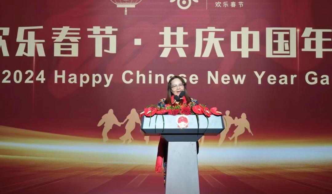 南非旅游部長(zhǎng)德利萊女士致辭。中國(guó)駐南非大使館供圖
