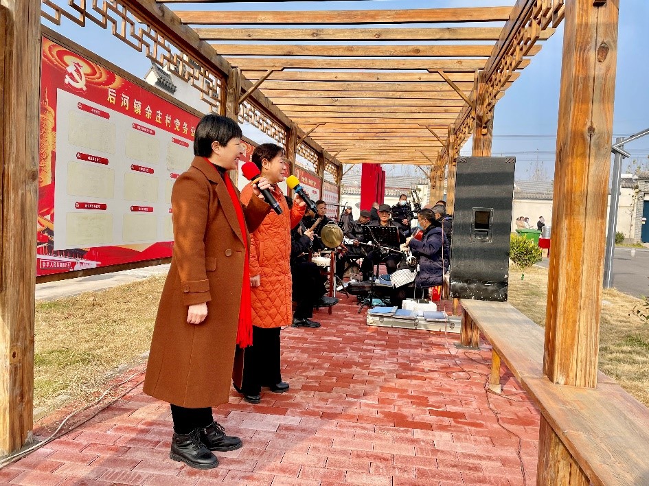 河南安陽(yáng)內(nèi)黃縣余莊村村民們正排練元宵節(jié)晚會(huì)節(jié)目。受訪者供圖