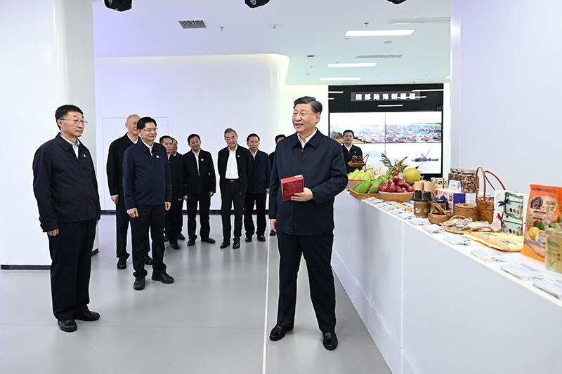 2023年12月14日，習(xí)近平總書(shū)記在廣西南寧市考察中國(guó)－東盟信息港股份有限公司，了解中國(guó)－東盟經(jīng)貿(mào)合作等情況。