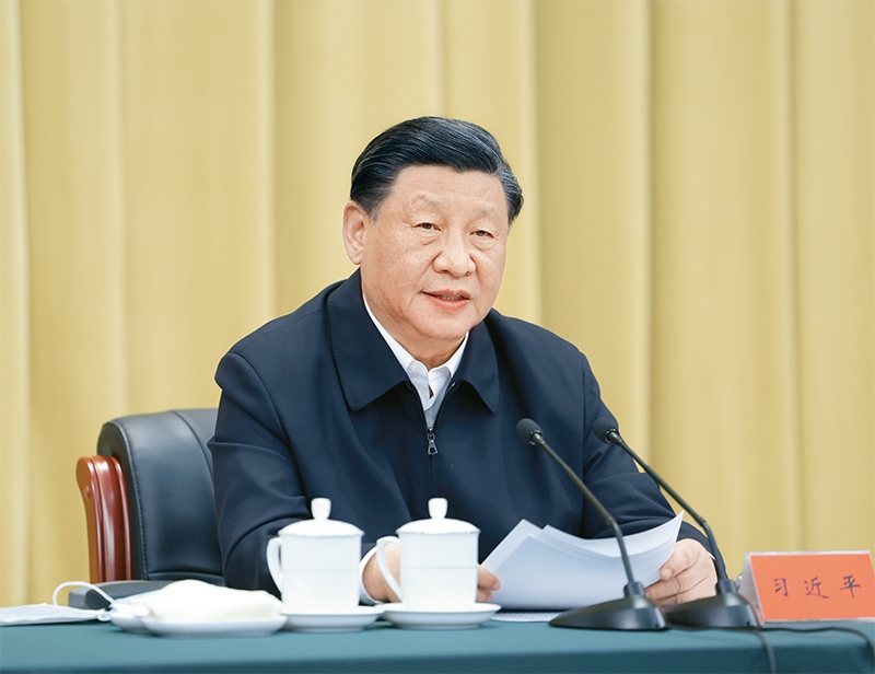 2023年6月2日，中共中央總書(shū)記、國(guó)家主席、中央軍委主席習(xí)近平在北京出席文化傳承發(fā)展座談會(huì)并發(fā)表重要講話。 新華社記者 鞠鵬/攝