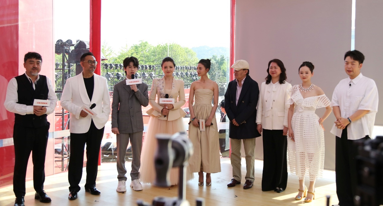 “品牌助力電影”公益直播活動現(xiàn)場。主辦方供圖