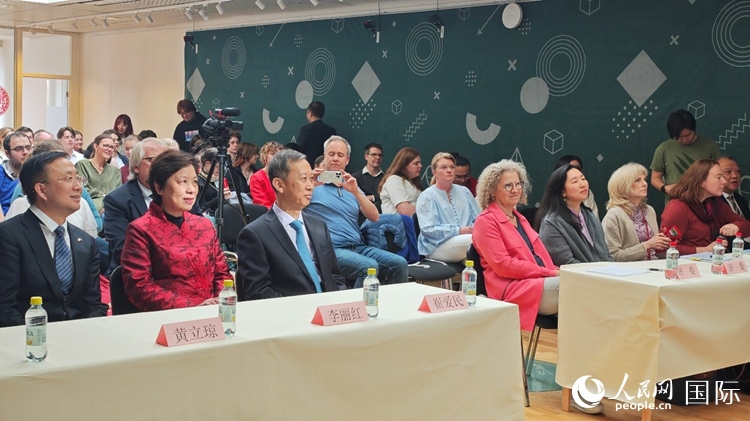 “漢語橋”瑞典賽區(qū)預選賽現(xiàn)場。人民網(wǎng)記者 殷淼攝