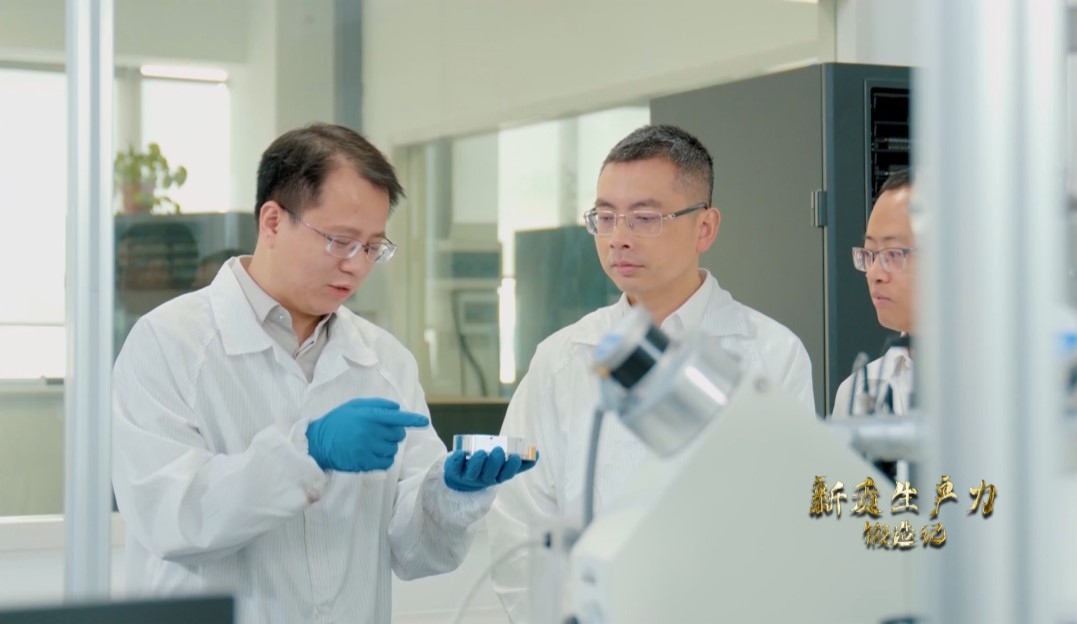 長(zhǎng)沙巴斯夫杉杉電池材料研究院，正在進(jìn)行電池材料研究。