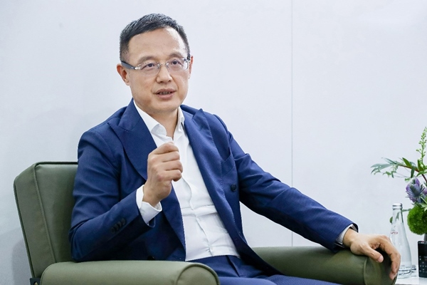 華為終端BG智選車(chē)業(yè)務(wù)部總裁汪嚴(yán)旻