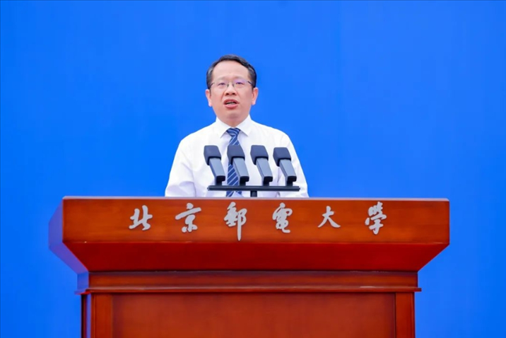 北京郵電大學(xué)校長徐坤發(fā)表講話。校方供圖