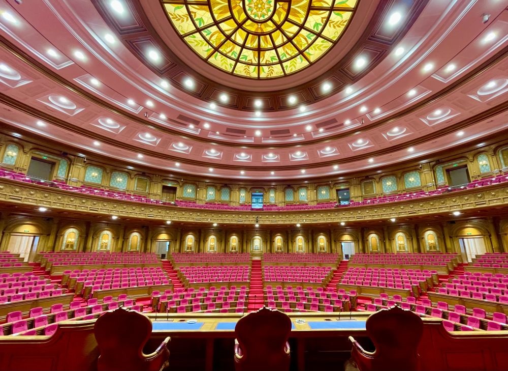 這是在杜尚別拍攝的塔吉克斯坦議會(huì)大樓內(nèi)景。
