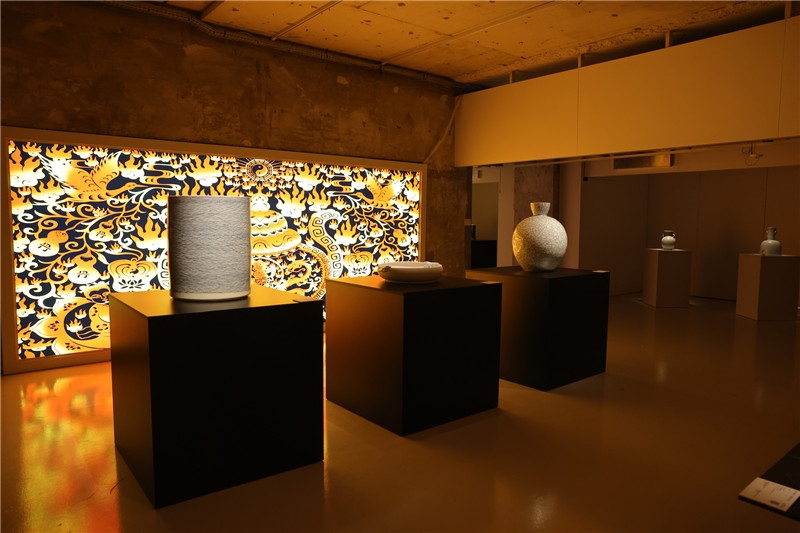 《新生萬物-中國非遺與當代設計展》展廳。陽光媒體集團供圖