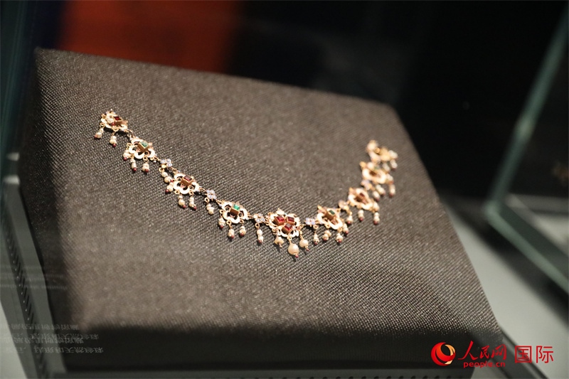 展覽“傳奇之旅：馬可·波羅與絲綢之路上的世界”展品。人民網(wǎng) 殷韜攝