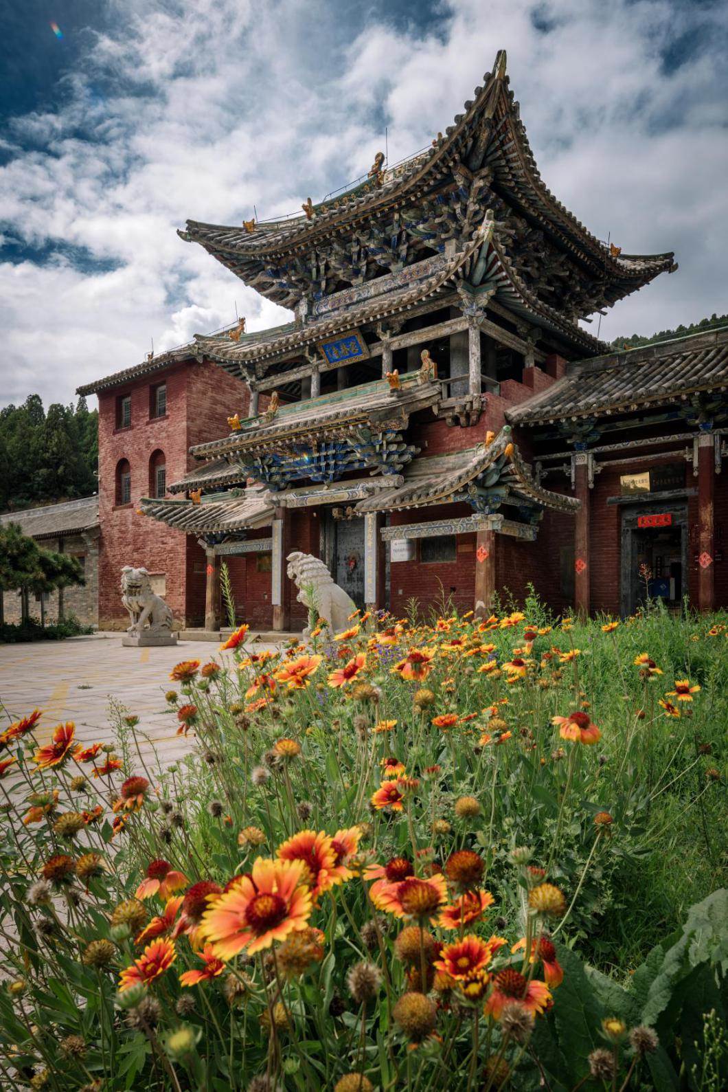 全國重點(diǎn)文物保護(hù)單位定林寺。蘇唐詩攝