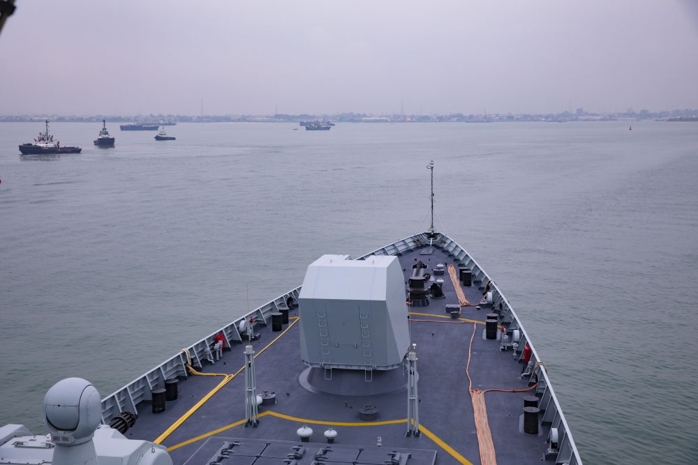 2023年7月14日，中國(guó)海軍第43批護(hù)航編隊(duì)南寧艦駛?cè)雱偣ú迹┖诮歉?，開(kāi)始對(duì)剛果（布）進(jìn)行為期4天的友好訪問(wèn)。