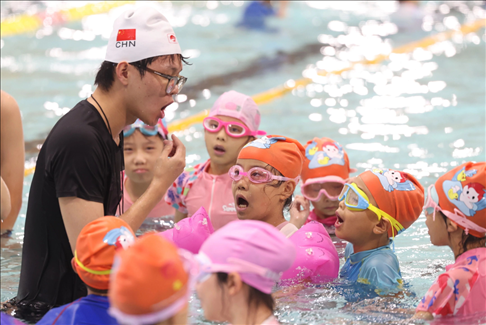 今年8月，杭州青少年活動中心與共青團杭州市濱江區(qū)委聯(lián)合主辦2024年“小候鳥”體育夏令營 杭州青少年活動中心供圖