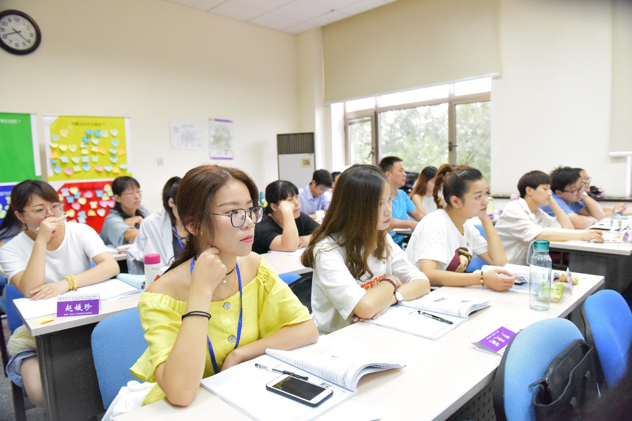 2018年8月，浦江縣實驗小學(xué)教育集團、浦陽二小教育集團組織骨干教師到清華大學(xué)研學(xué)（資料圖片）