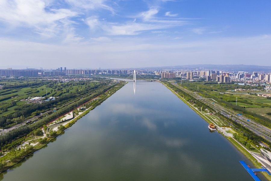 這是2023年6月27日在山西省太原市拍攝的汾河（無人機(jī)照片）。新華社記者 楊晨光 攝