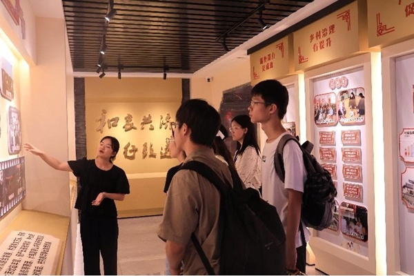 中央民族大學與中國人民大學聯(lián)合開展“大國邊疆”實踐調研活動。校方供圖