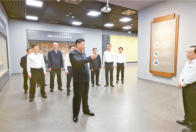 2024年9月10日，中共中央總書記、國家主席、中央軍委主席習近平在前往甘肅考察途中，來到陜西省寶雞市參觀寶雞青銅器博物院。 新華社記者 王曄/攝