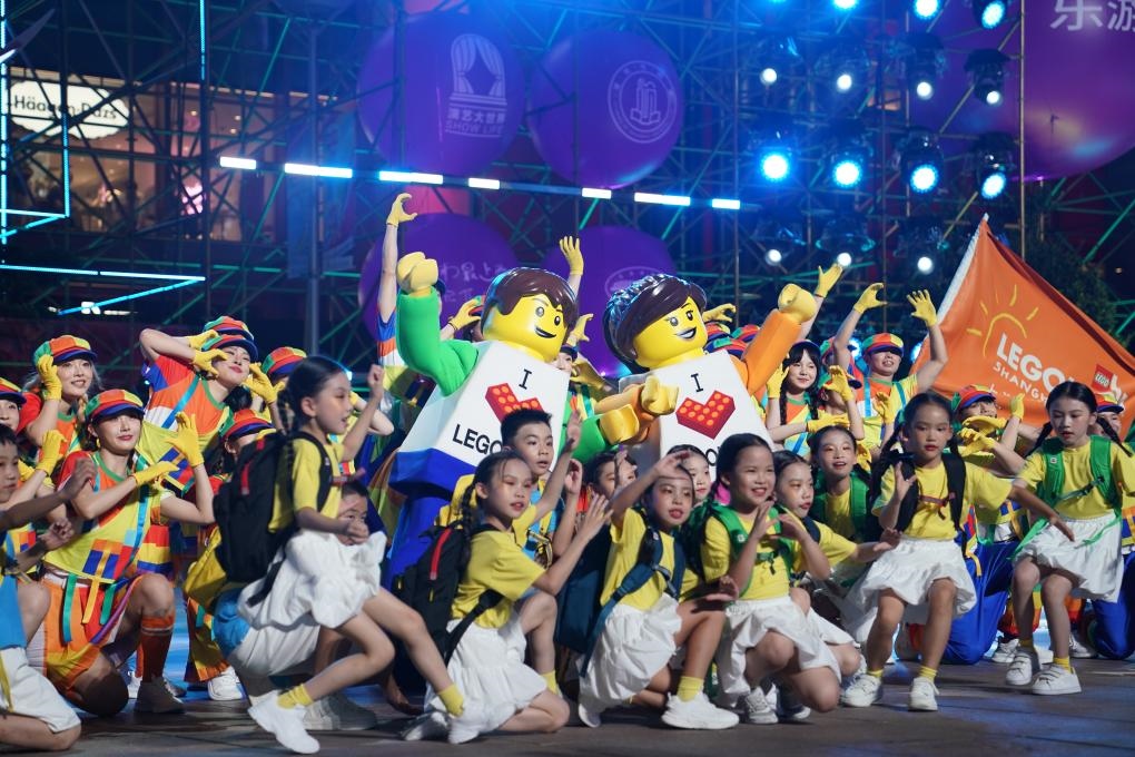 9月14日晚，演員在上海旅游節(jié)開幕式上表演。新華社發(fā)（陳浩明 攝）