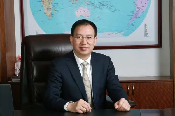 交通銀行黨委委員、副行長(zhǎng)周萬阜接受人民網(wǎng)記者采訪。受訪者供圖