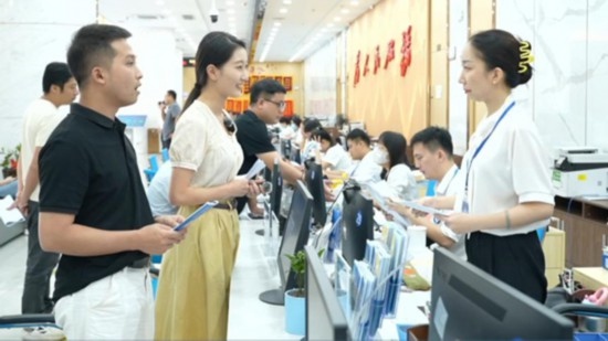 直播現(xiàn)場。海南省營商廳供圖