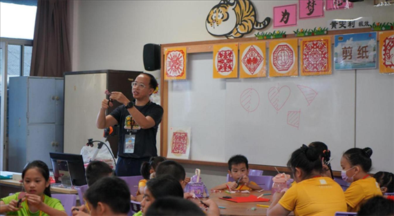 剪紙教學。主辦方供圖