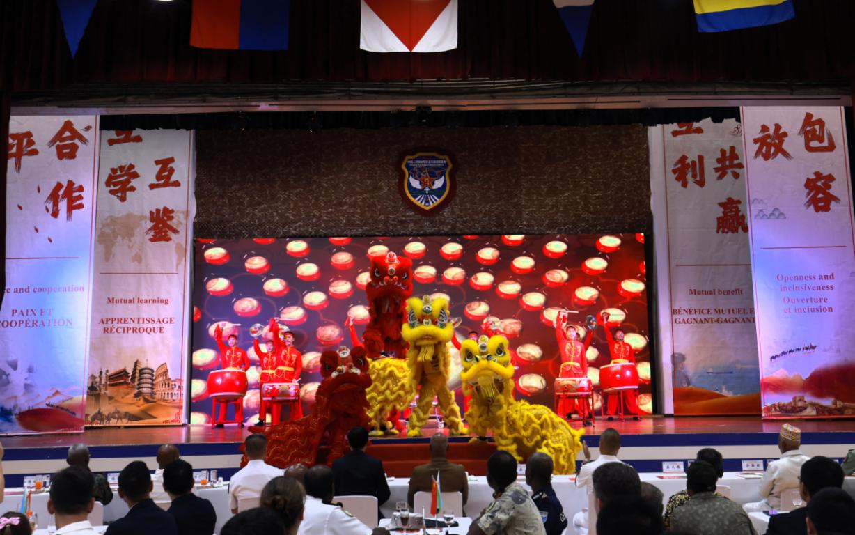 舞獅表演《金獅送?！?。主辦方供圖