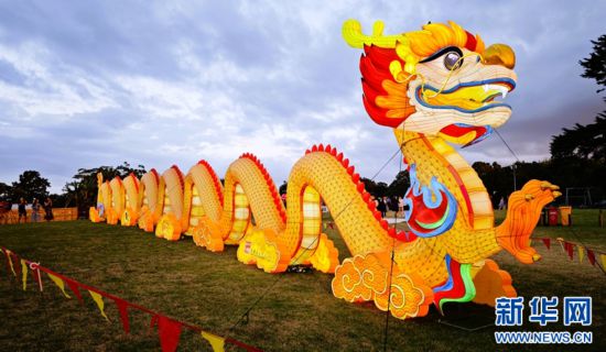 圖為2025年奧克蘭元宵燈節(jié)現(xiàn)場(chǎng)。（圖片由奧克蘭中國文化中心提供）