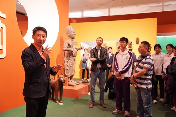 清華附中永豐學(xué)校家校共育活動舉行。校方供圖
