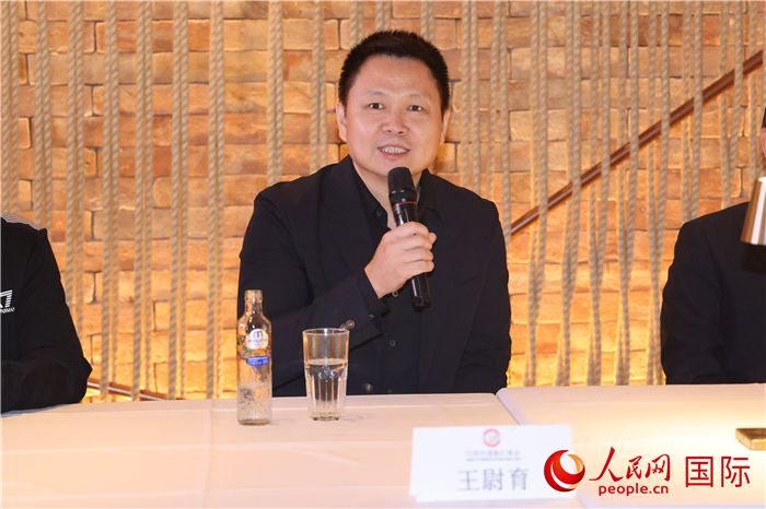 中國(guó)駐里約熱內(nèi)盧總領(lǐng)館副總領(lǐng)事王尉育在座談會(huì)上致辭。 人民網(wǎng)記者 時(shí)元皓攝