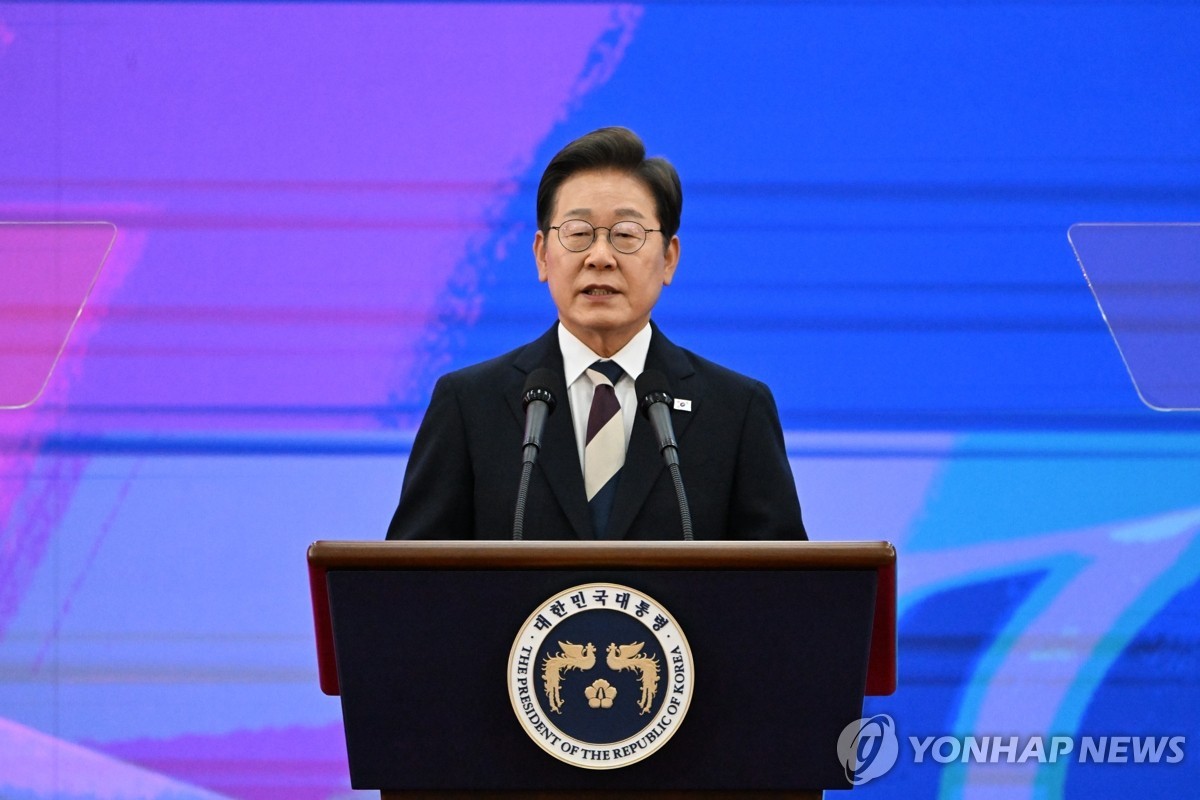 李在明4日上午在第21屆韓國總統(tǒng)就職宣誓儀式上宣誓就職。（圖片來源：韓聯(lián)社）